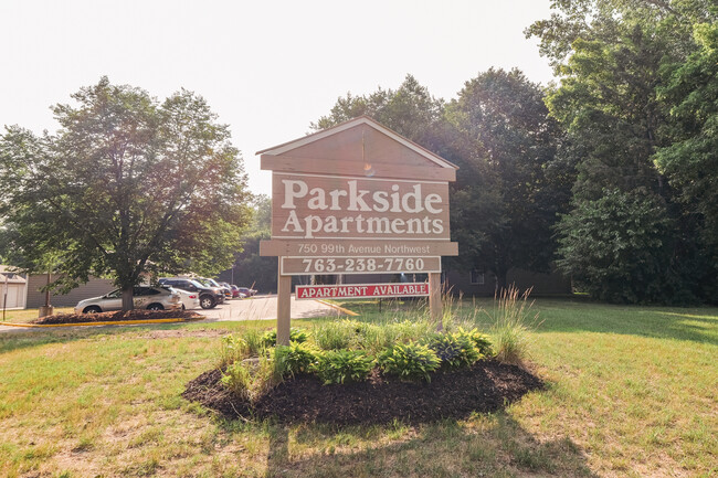 Foto del edificio - Parkside Apartments