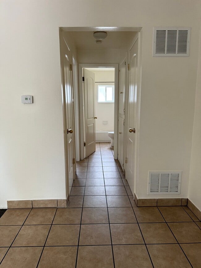 Photo - 3406 S 300 E (South Salt Lake, UT) Apartment