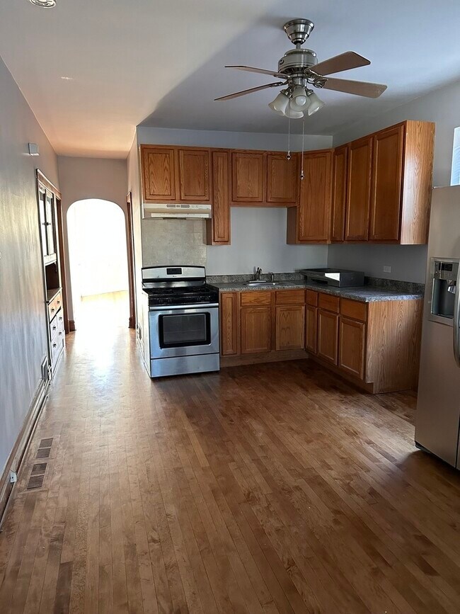 Foto del edificio - 4240 W Melrose St