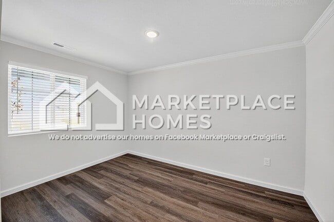 Foto del edificio - 3526 Marksbury Dr