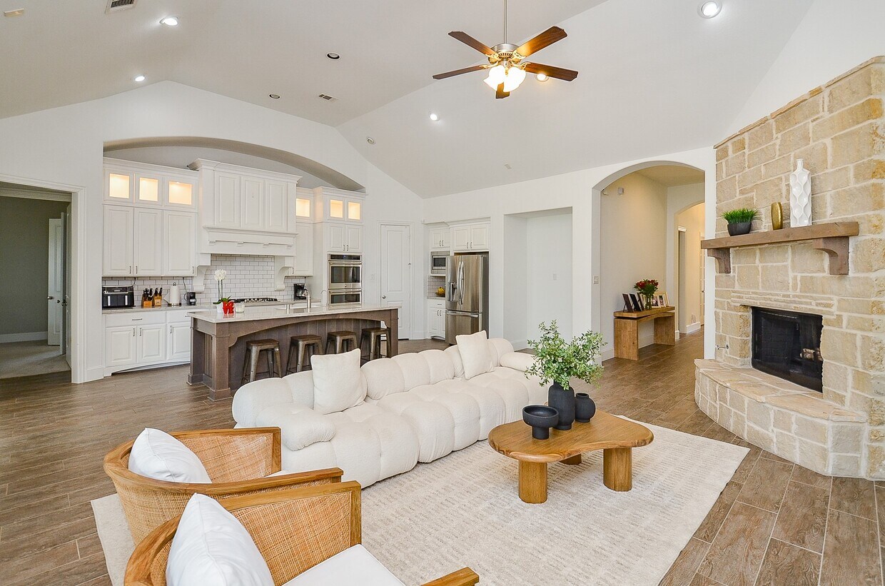 Foto principal - 27522 Blackstone Canyon Ln