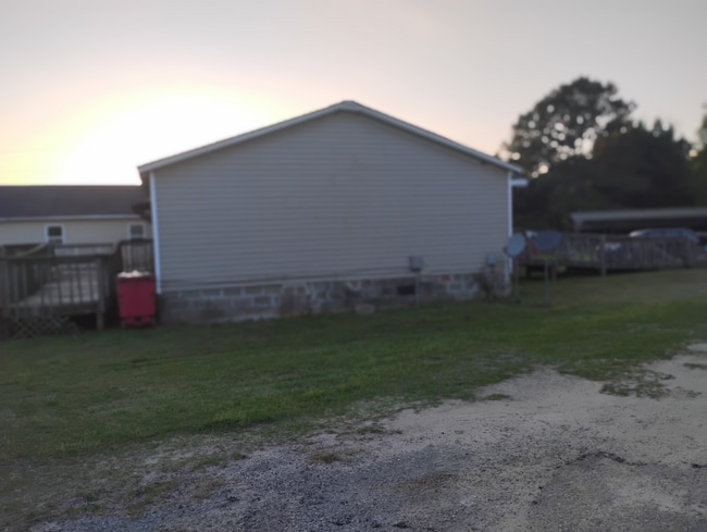 Building Photo - 235 Big 6 Farms Rd