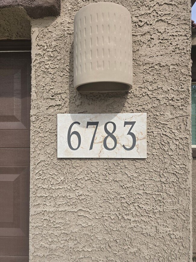 Foto del edificio - Like-New Home in Southeast Tucson’s Most Desirable Neighborhood!