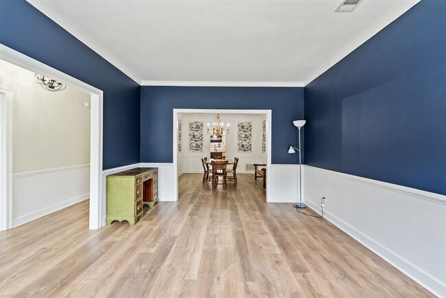 Building Photo - 1421 Lemhurst Rd