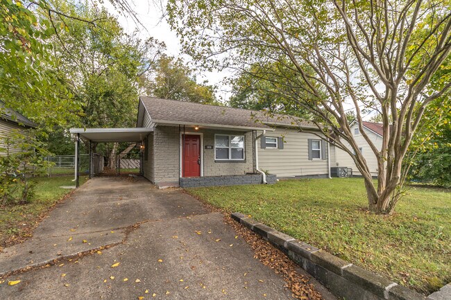 Building Photo - 2212 Harvey St