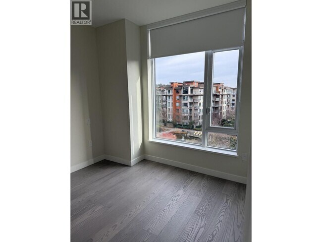 Photo du bâtiment - 6138 Birney Ave