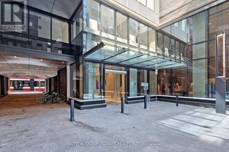 Building Photo - 125-125 Blue Jays Way