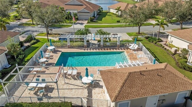 Building Photo - 1937 Scarlett Ave