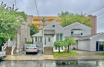 Building Photo - 760 6th St