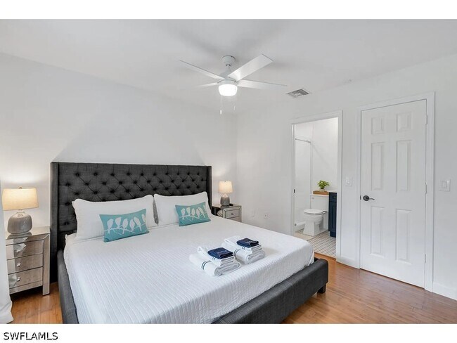 Foto del edificio - 250 Willowick Dr