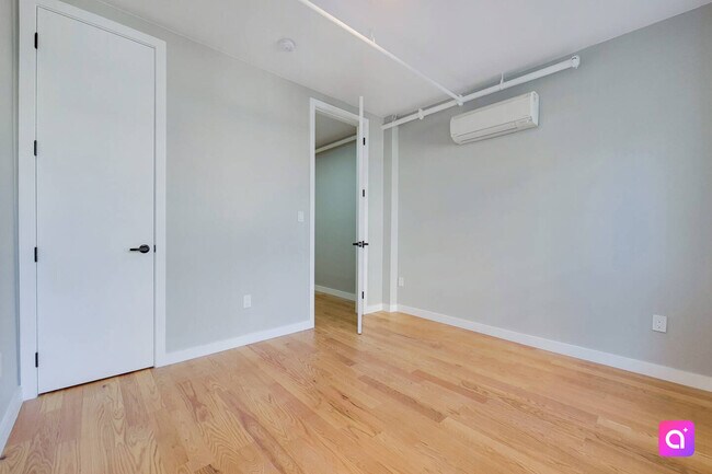 Building Photo - 824 Classon Ave