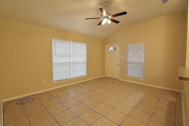Building Photo - 1711 Novella Ct