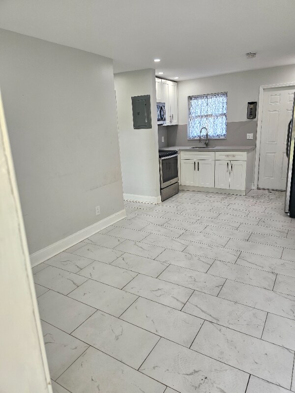 303 S Broadway Unit 2, Lantana, FL 33462 Room for Rent in Lantana, FL