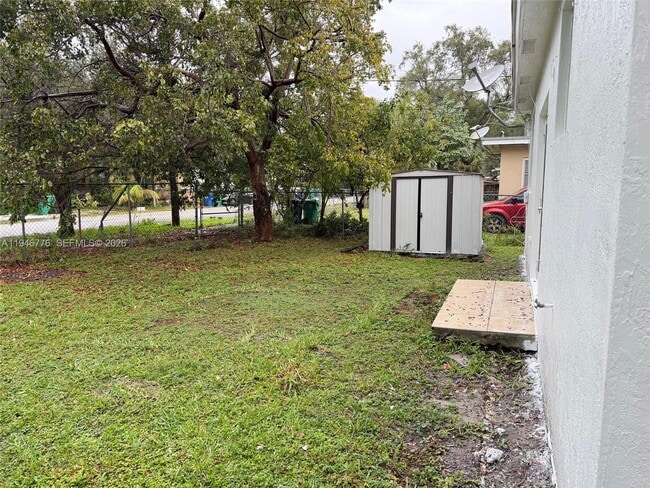 Foto del edificio - 7720 NW 8th Ave