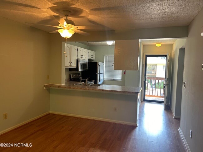 Foto del edificio - 3625 St Johns Ct