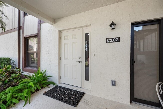 Building Photo - 13400 Polo Rd W