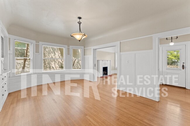 Building Photo - 2726 H St