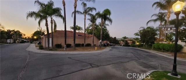 Foto del edificio - 14644 Bella Courte