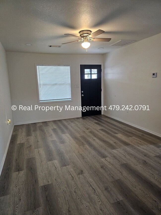 Foto del edificio - 407 Hemlock St