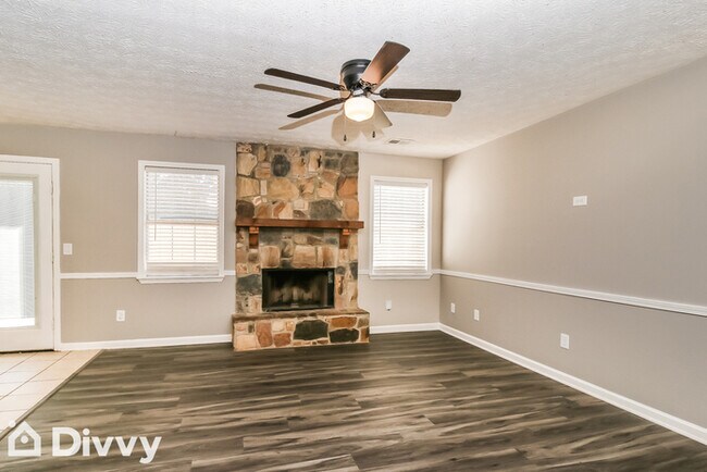 Building Photo - 115 Branchwood Dr