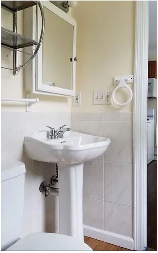 Foto del edificio - 272 Highland Ave