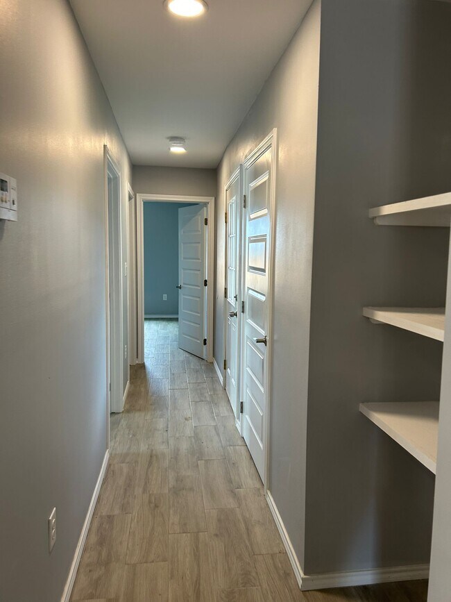 Foto del edificio - 1405 Glasscock Ave