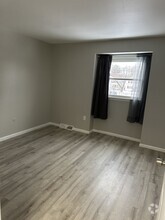 Building Photo - 74 Remick Pkwy E