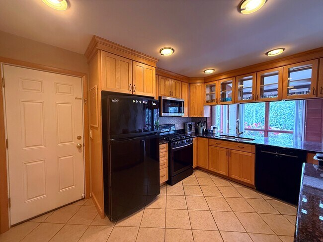 Building Photo - 1910 Independence Blvd