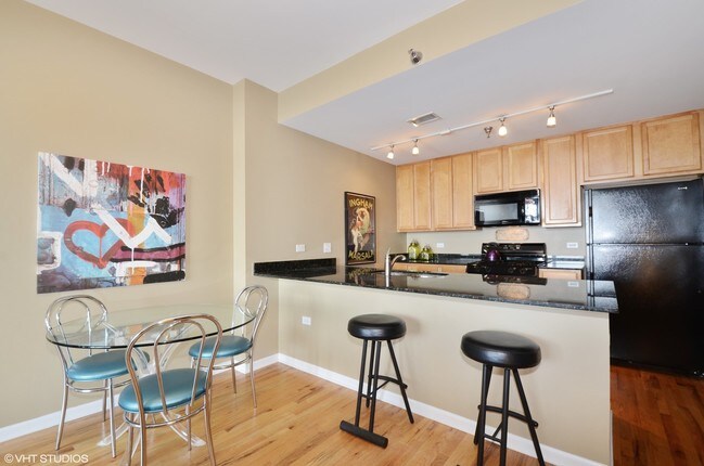 Foto del edificio - 3232 N Halsted St