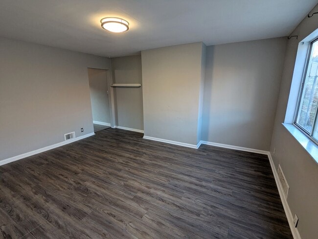 Photo - swe402/404 Apartment