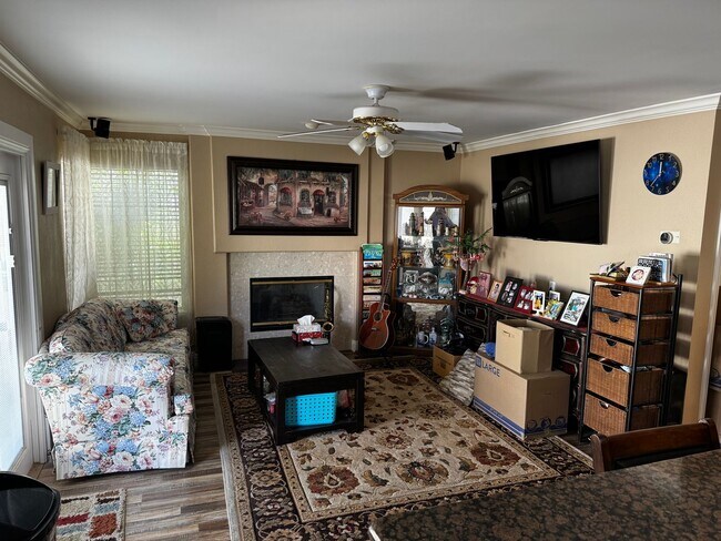 Building Photo - Desert Shores Living. Cul-De-Sac. Downstairs Bed