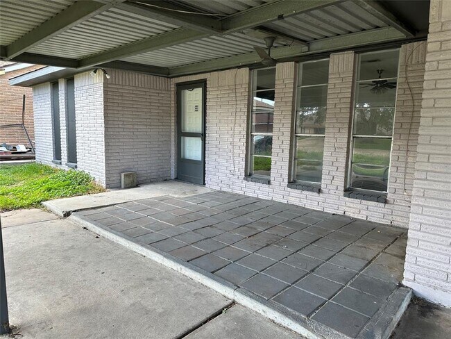 Foto del edificio - 739 Grassmont St