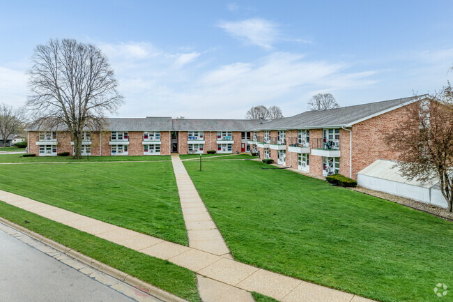 Building Photo - 96 East Apartments