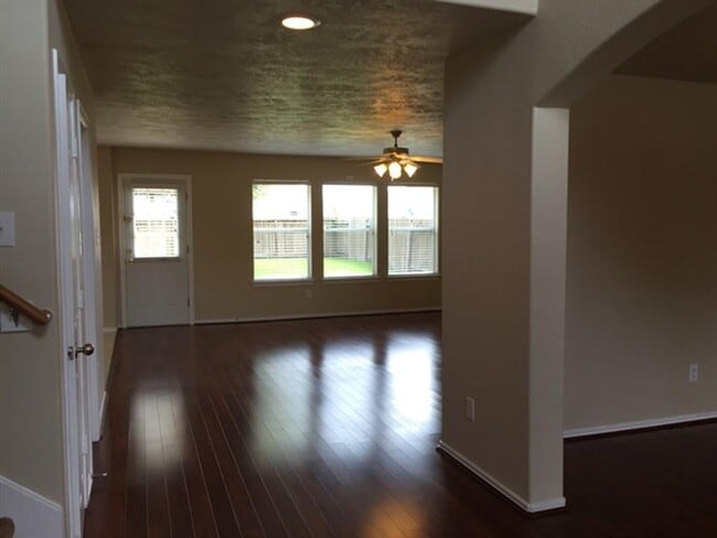 Building Photo - 11839 Rainbow Bridge Ln