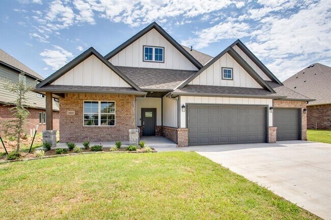 Building Photo - 1111 Sawgrass Ln