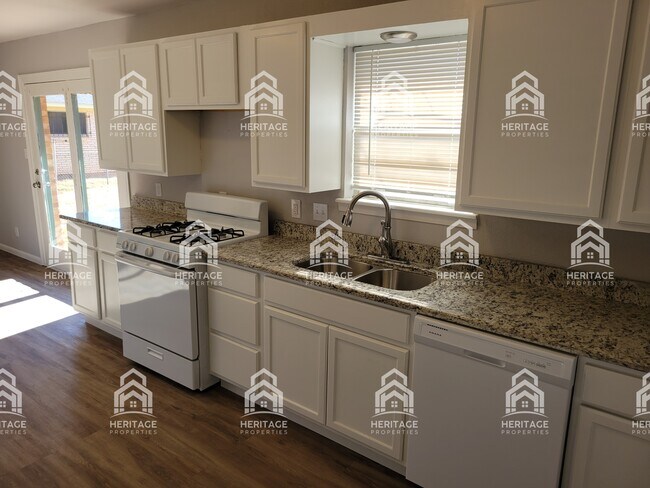 Foto del edificio - 1620 Andrews Dr
