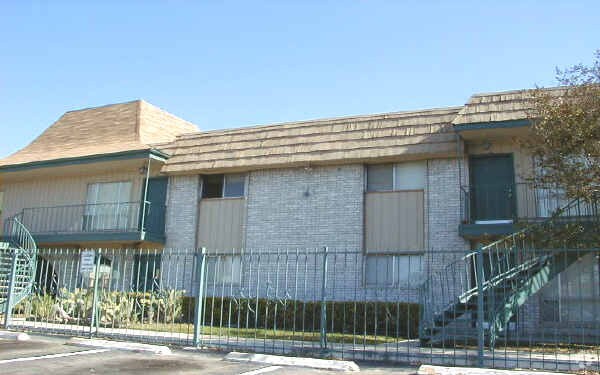 Foto del edificio - Canlen West Apartments