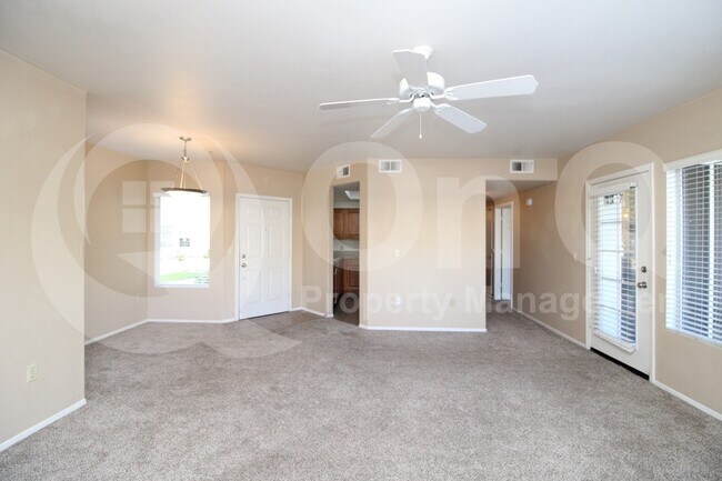 Foto del edificio - 1825 W Ray Rd