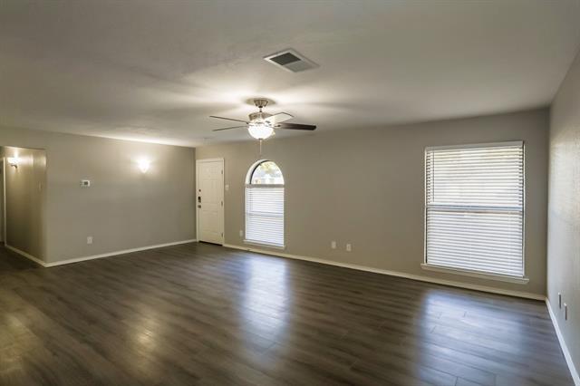 Building Photo - 1026 Springwood Dr