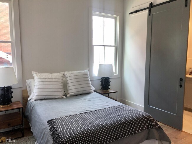 Foto del edificio - 155 Breakspear Ln