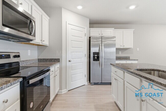 Foto del edificio - 15336 Leighwood Ln