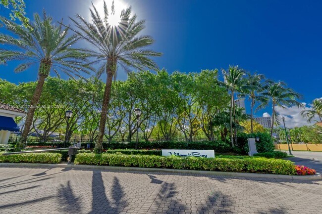 Foto del edificio - 3235 NE 184th St