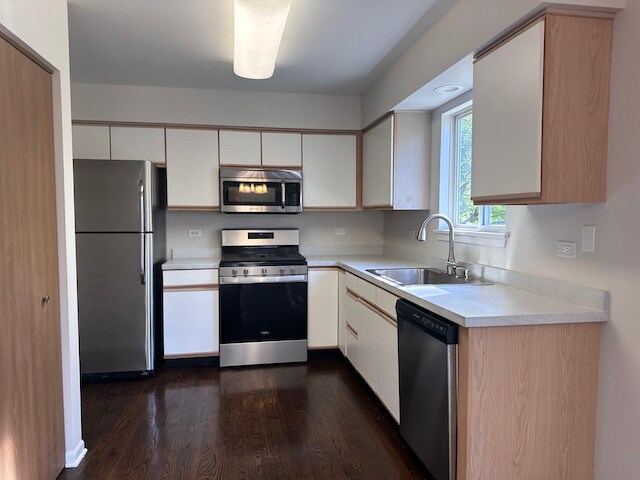Foto del edificio - 939 Lowell Ln