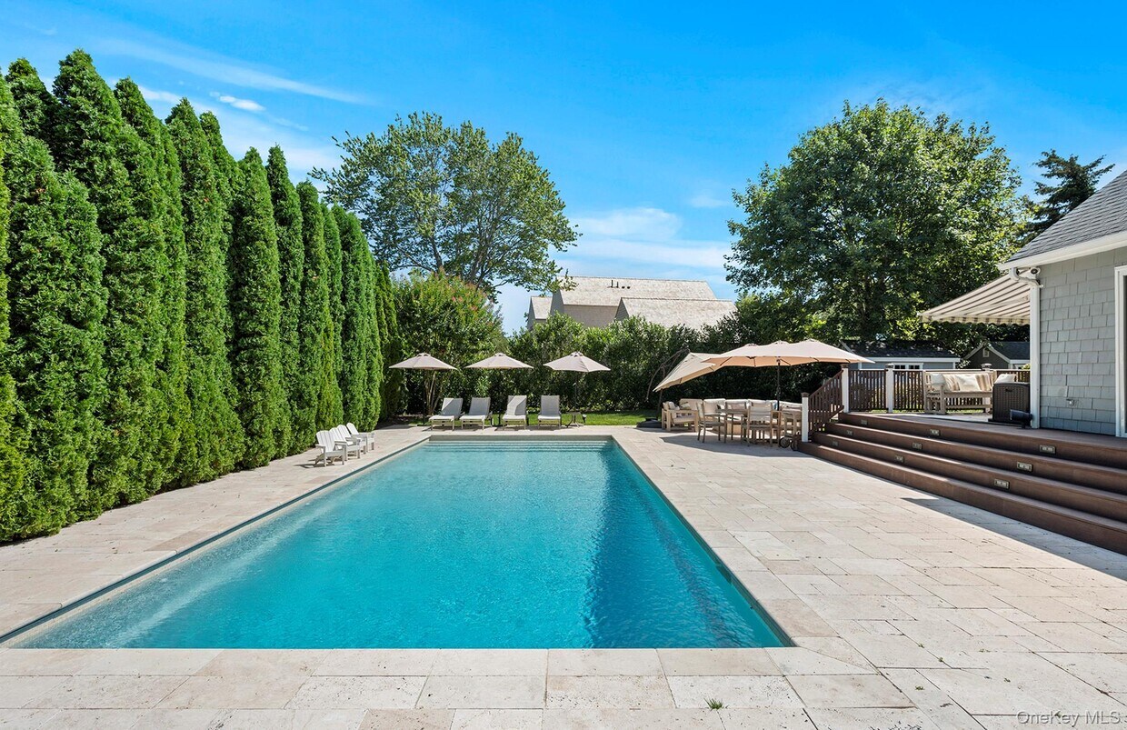 Foto principal - 28 Windermere Dr