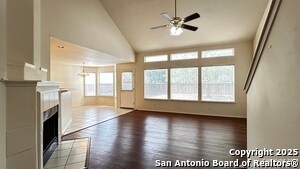 Foto del edificio - 6107 Lakeview Ct