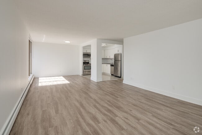 Interior Photo - Lougheed Village - Willow Lake