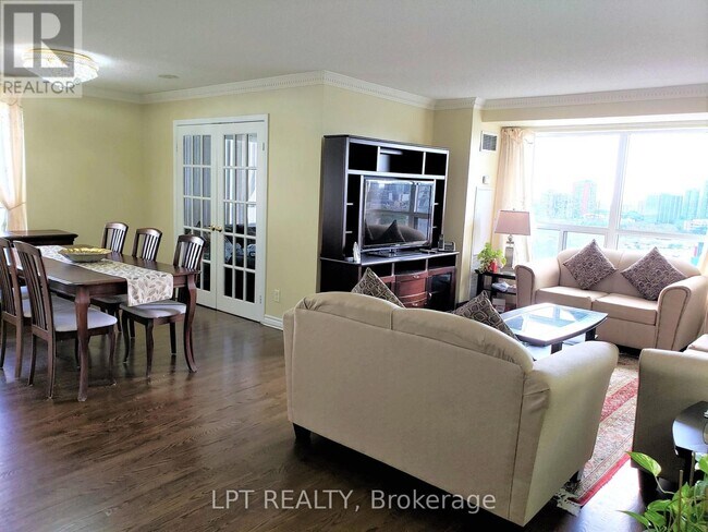 Photo du bâtiment - 25 Kingsbridge Garden Cir