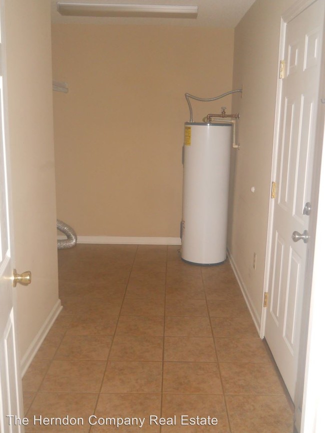 Building Photo - 3 br, 2 bath House - 4108 Rein Way