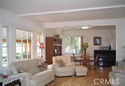 Building Photo - 9658 W Live Oak Ave