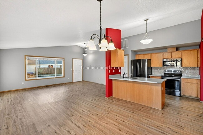 Building Photo - 471 NW 24th St